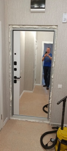 Люксор 2МДФ Дуб Вертикаль зеркало МДФ Канадский дуб пацифик/Сатин черный - Эмалит белый со встроенным зеркалом в пол фото 5